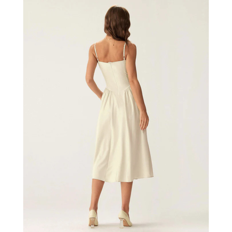 Sofia - Elegant midikjole med firkantet hals