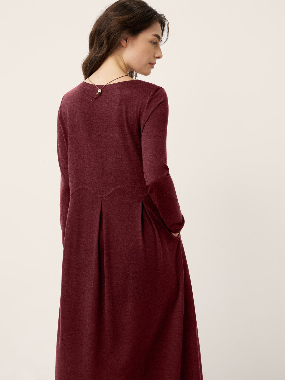 CALISTA - Lang kjole med struktureret design og sidelommer