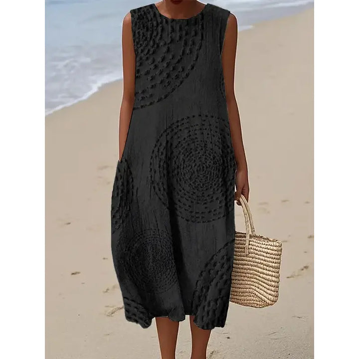 Maelle - Ærmeløs lang kjole med struktureret mønster