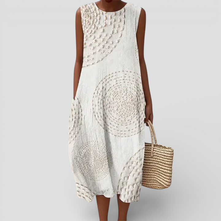 Maelle - Ærmeløs lang kjole med struktureret mønster