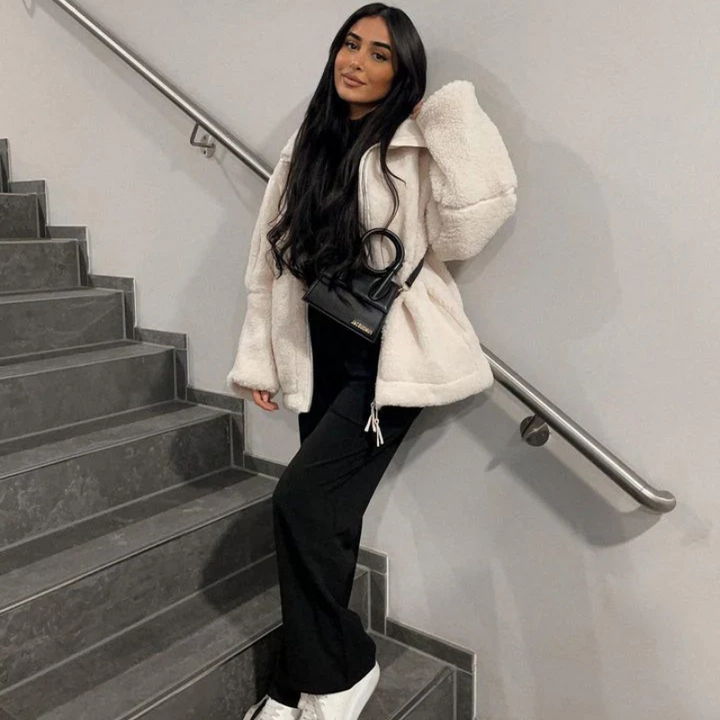 Kaja - Blød teddyfrakke