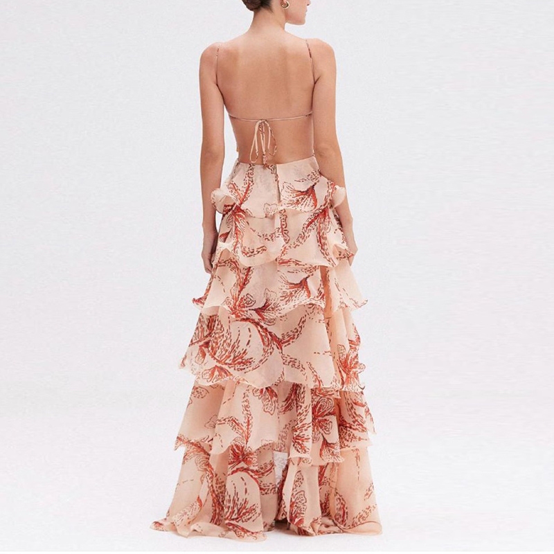 Nahia - Elegant kjole med flæser