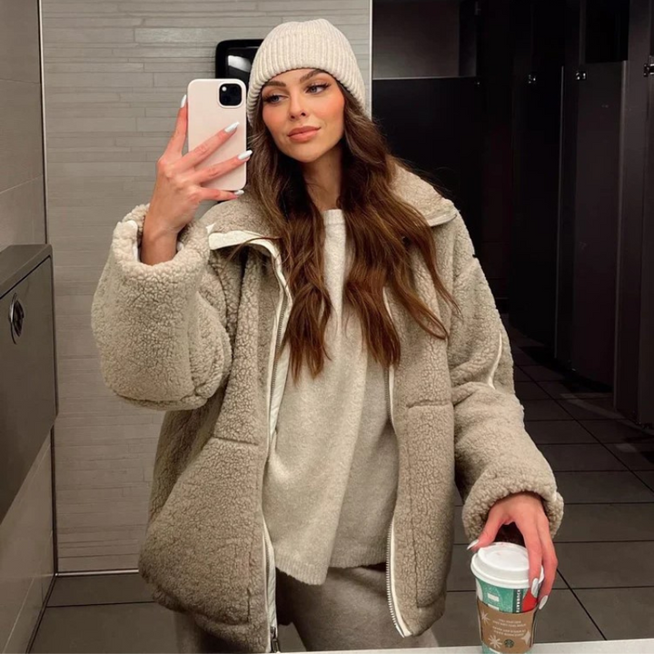 Kaja - Blød teddyfrakke