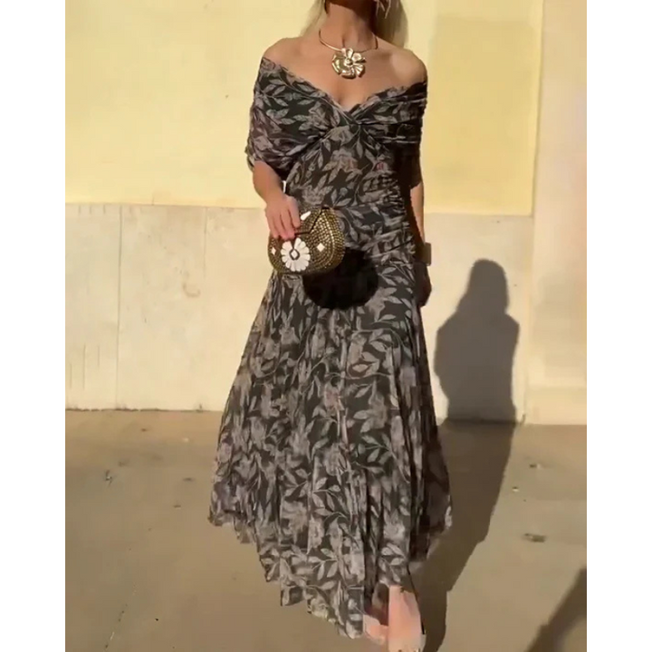 Julieta - Elegant V-hals kjole med bare skuldre