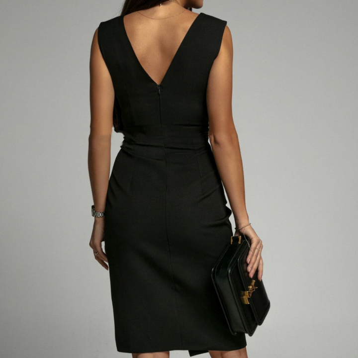 Lunabella - Bodycon-kjole med V-hals og slids