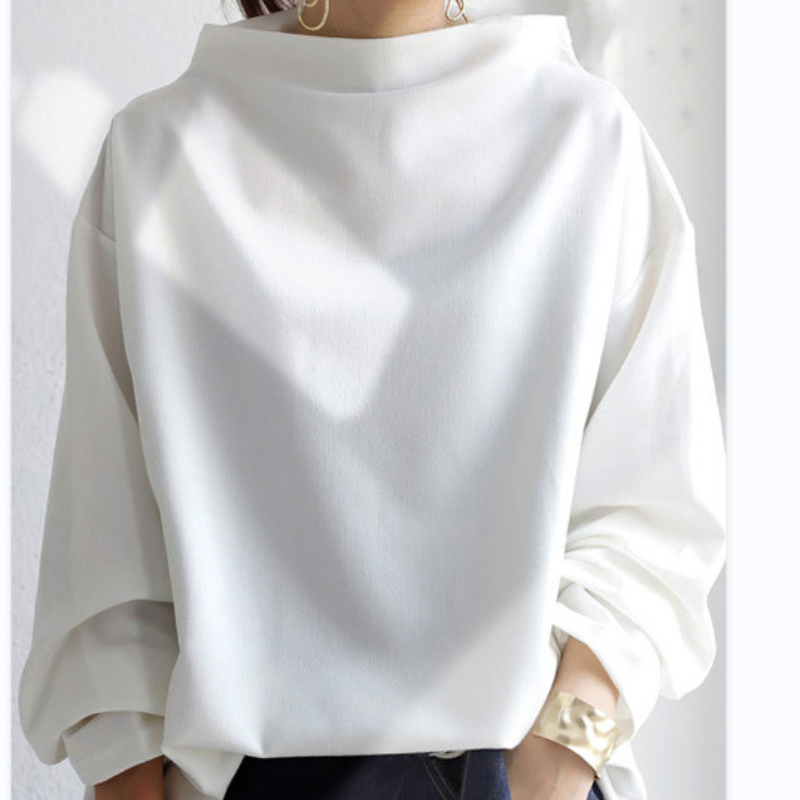 Elly - Blød strikket top med høj hals