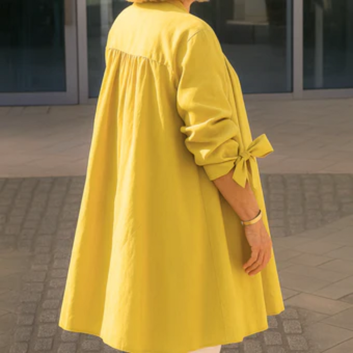 Louise - Ensfarvet skjortebluse med sløjfeærmer