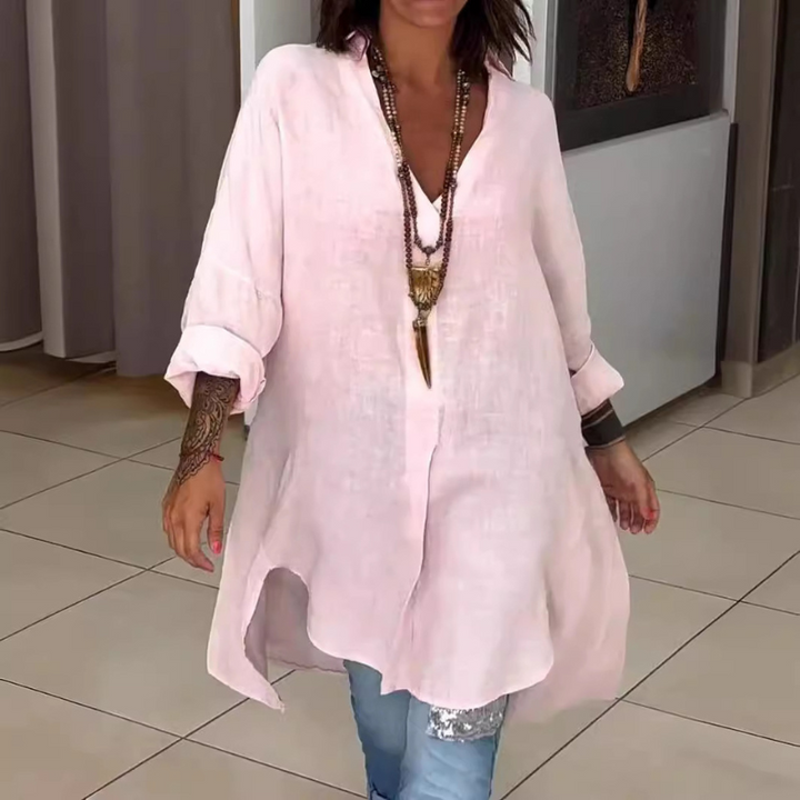 Adnela - Elegant skjorte med V-hals