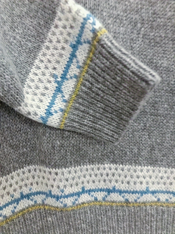 Lea - Grå og blå striktrøje med attraktivt mønster