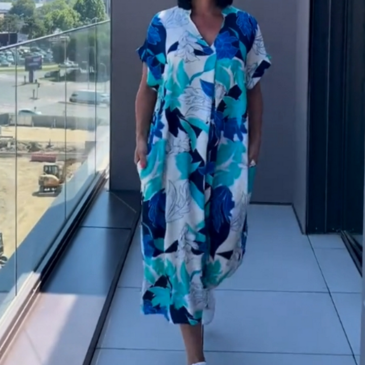 Alma - Afslappet elegant printet kjole med V-hals til kvinder